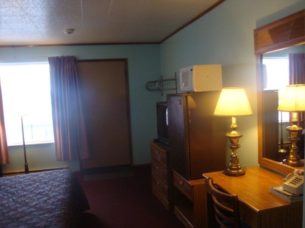Currys Motel By Oyo Saginaw Mi Zimmer foto