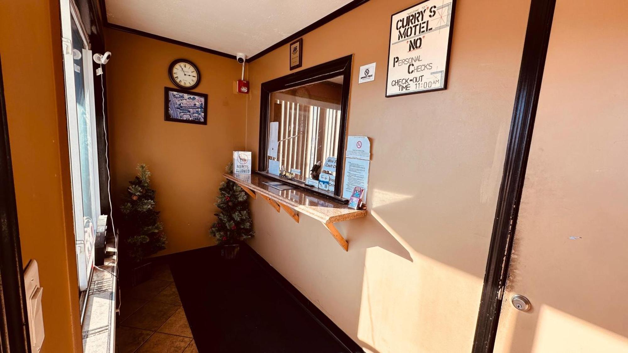 Currys Motel By Oyo Saginaw Mi Exterior foto