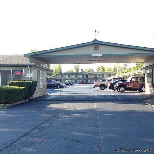 Currys Motel By Oyo Saginaw Mi Exterior foto